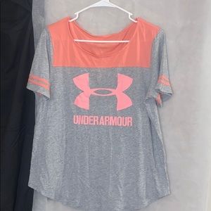 ⭐️$5⭐️Under Armour TShirt